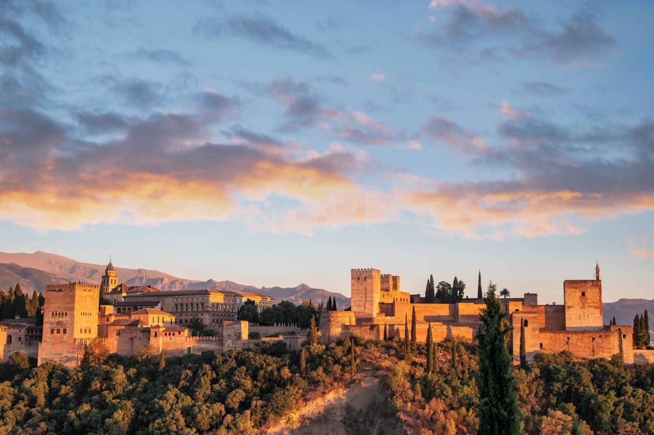 Crafting Captivating Headlines: Your awesome post title goes here Stunning view of Alhambra Palace during sunrise in Granada, Spain.